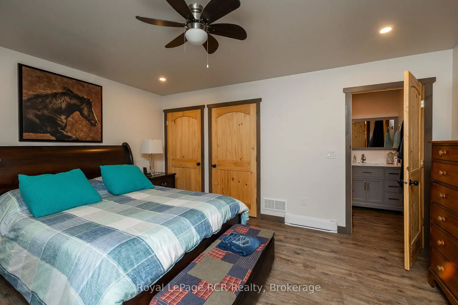 Additional image 3 of 492963 Southgate Road 49