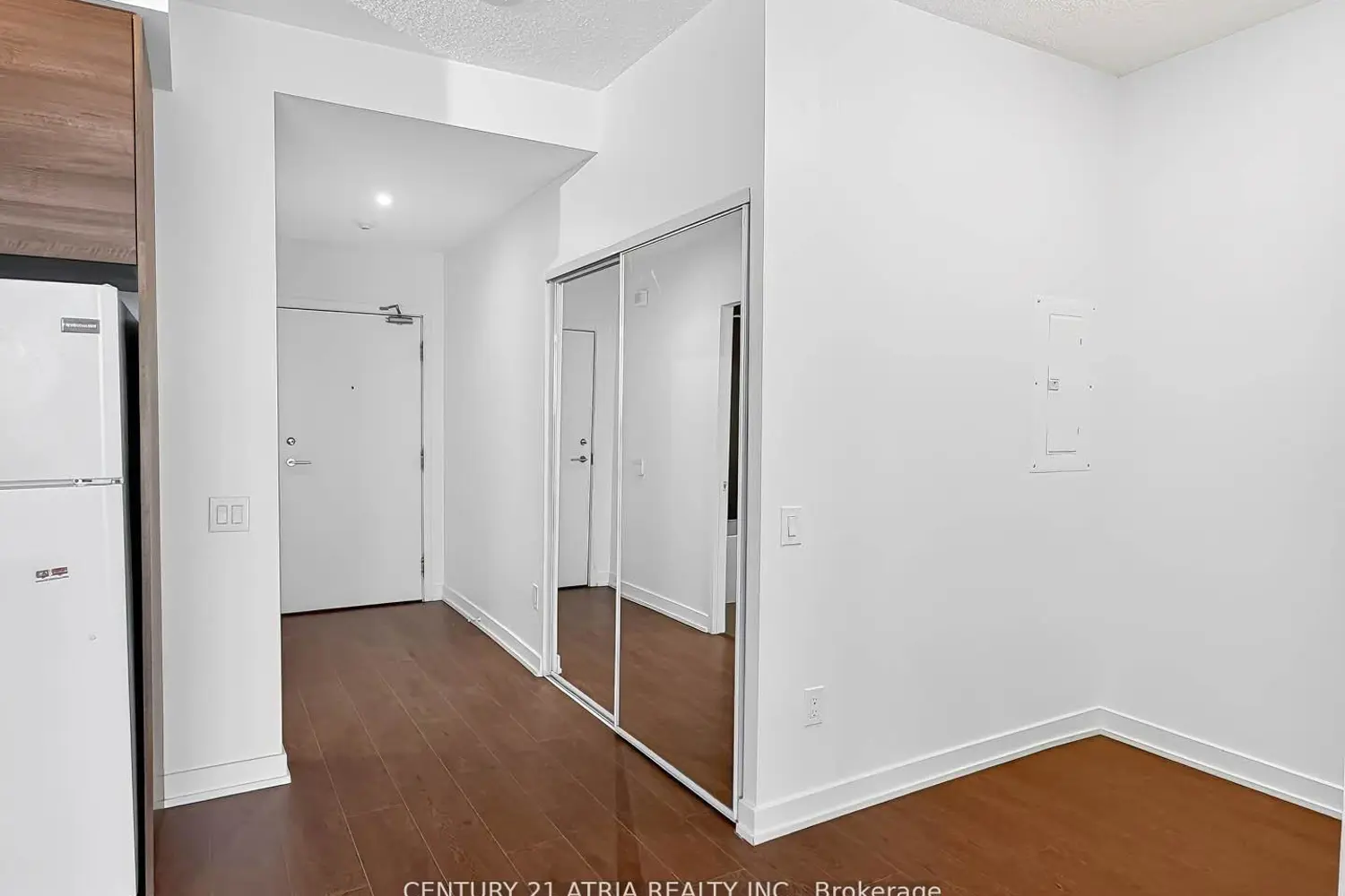 Additional image 9 of 121 Mcmahon Drive 2703