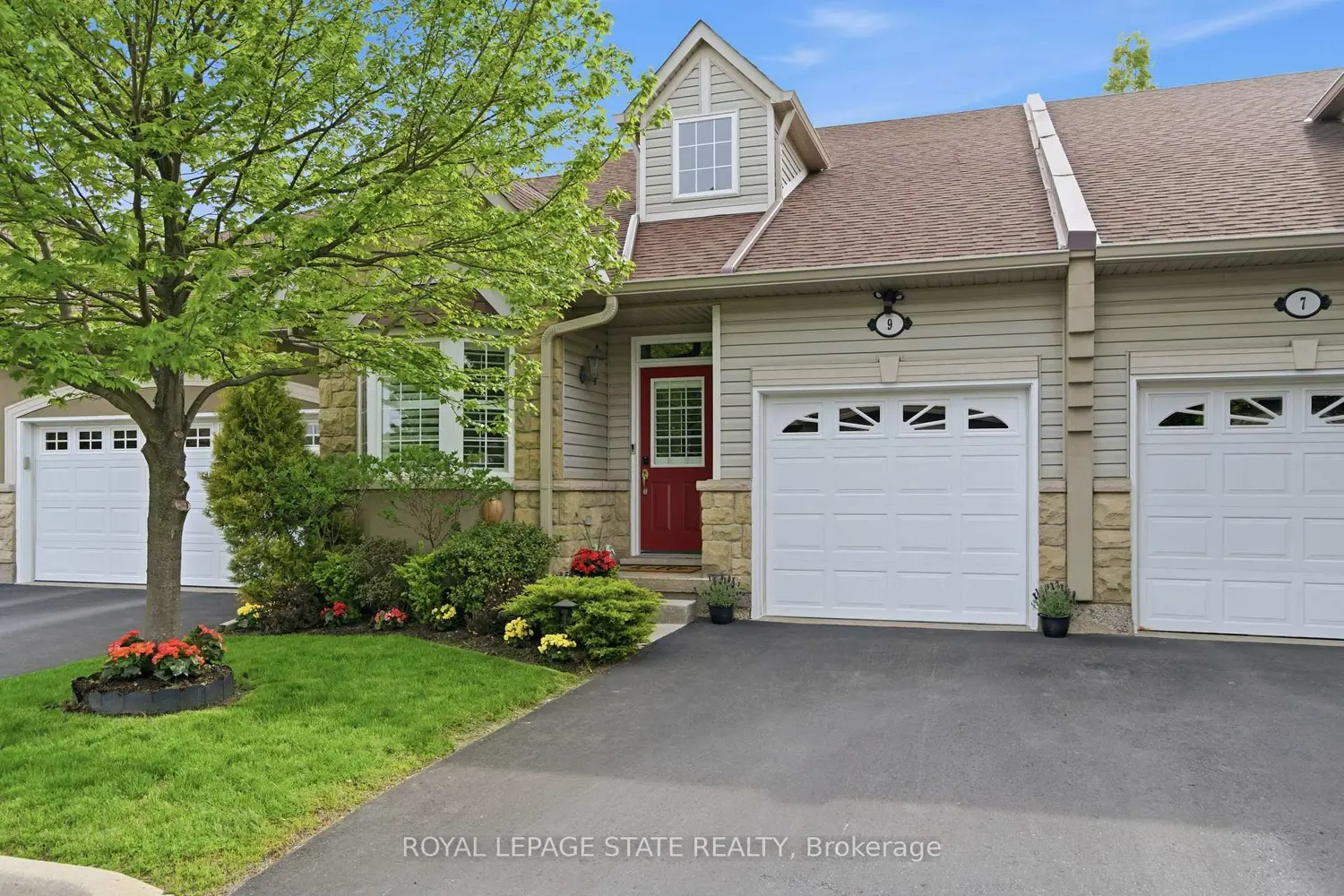 212 Stonehenge Drive 9
