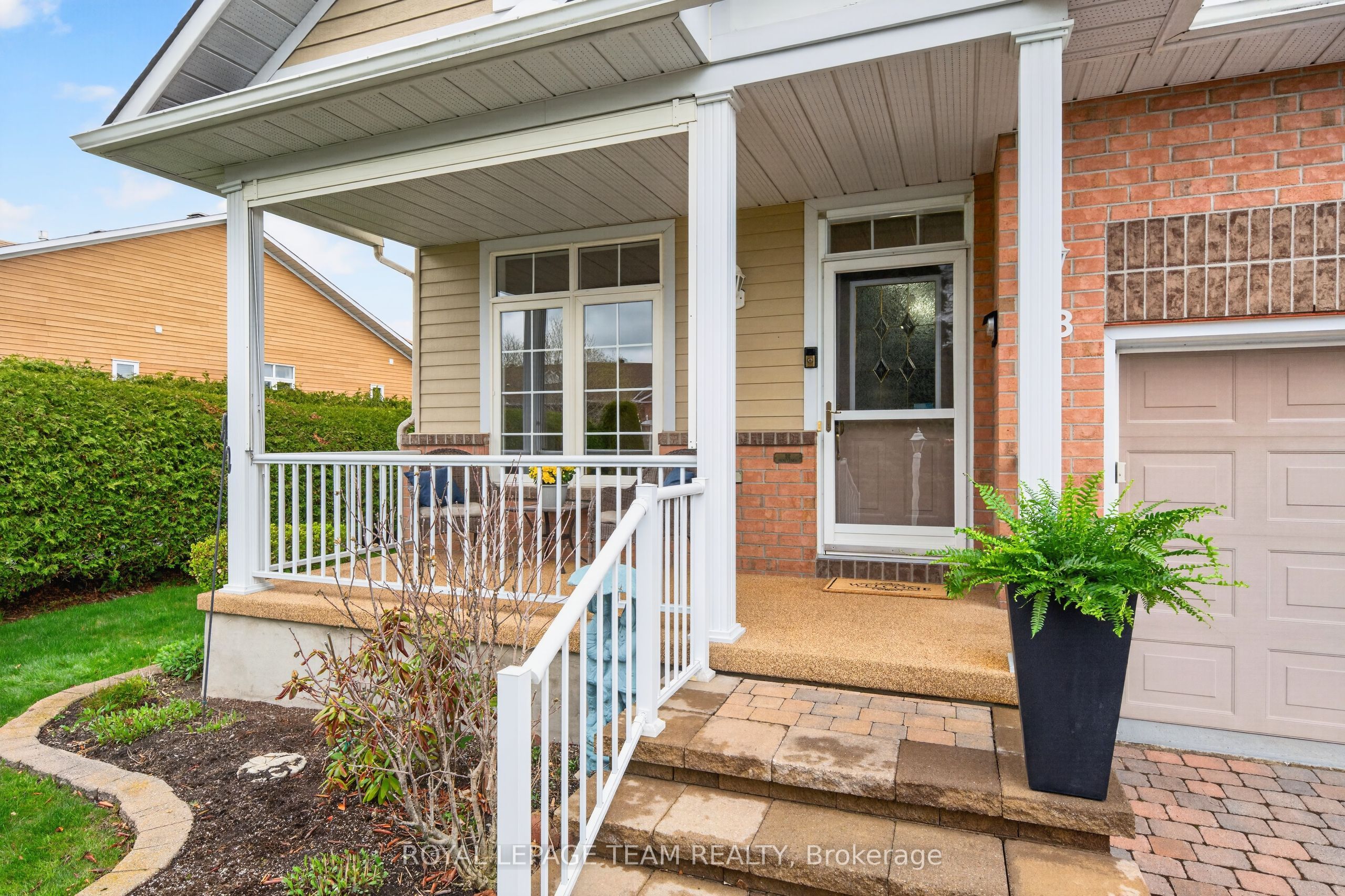 93 Sable Run Drive, Ottawa, ON, K2S 1W7 photo 3