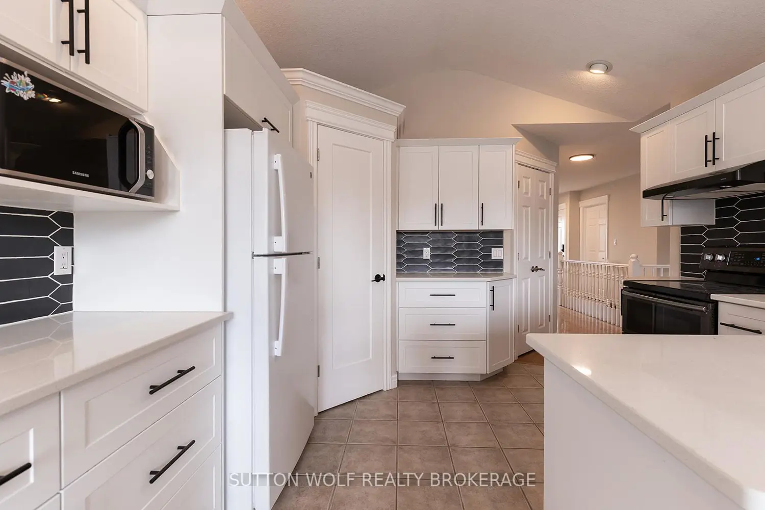 501 Darcy Drive photo 3