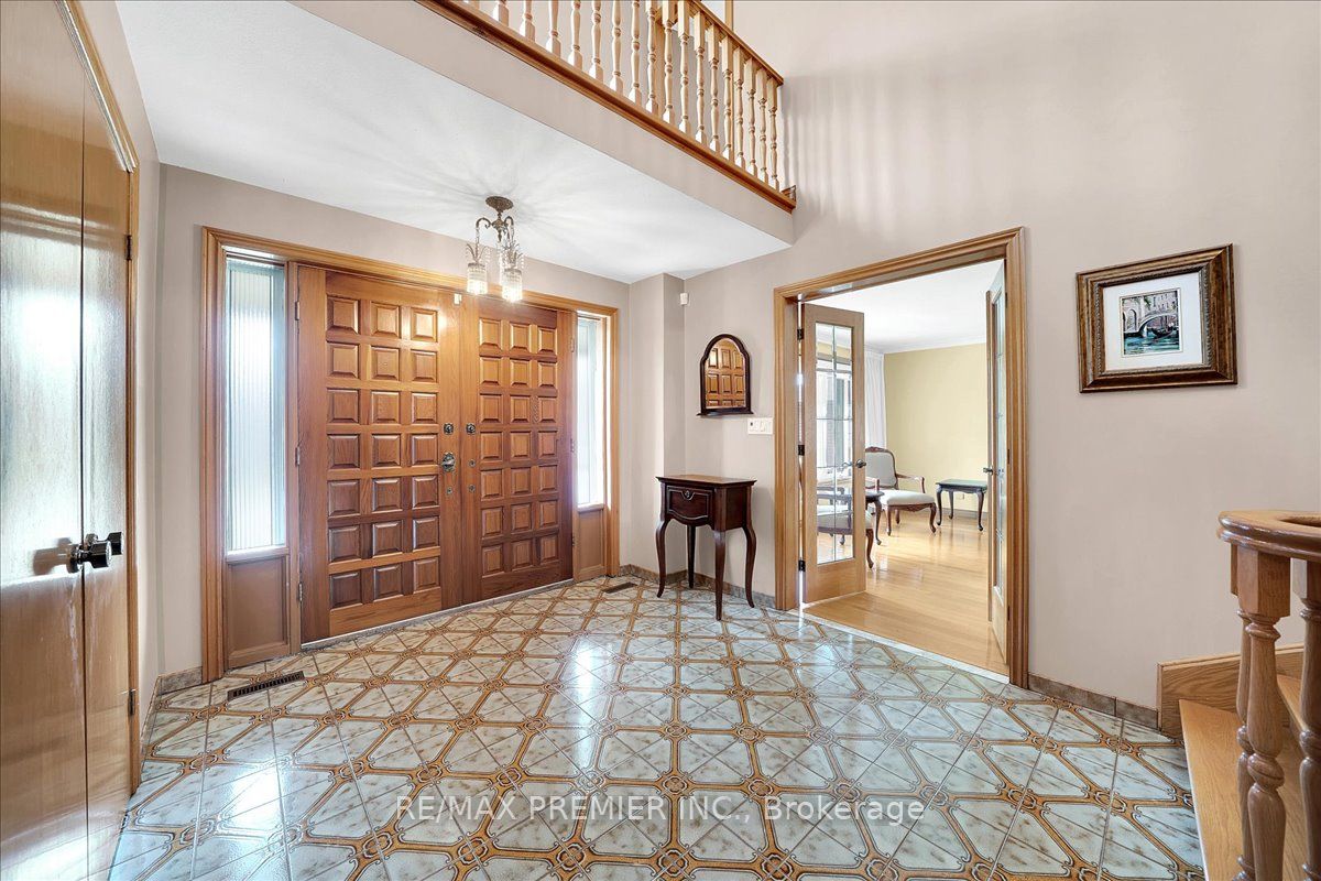 Additional image 6 of 100 Hallsport Crescent, Toronto, ON, M3M 2K6