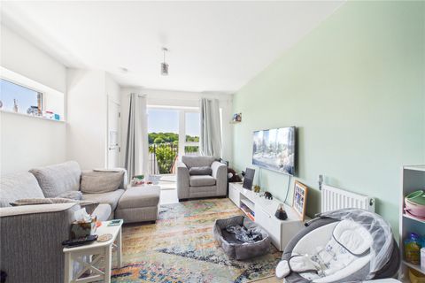 Chalkhill Apartment, 21 Russell Hill, Purley CR8