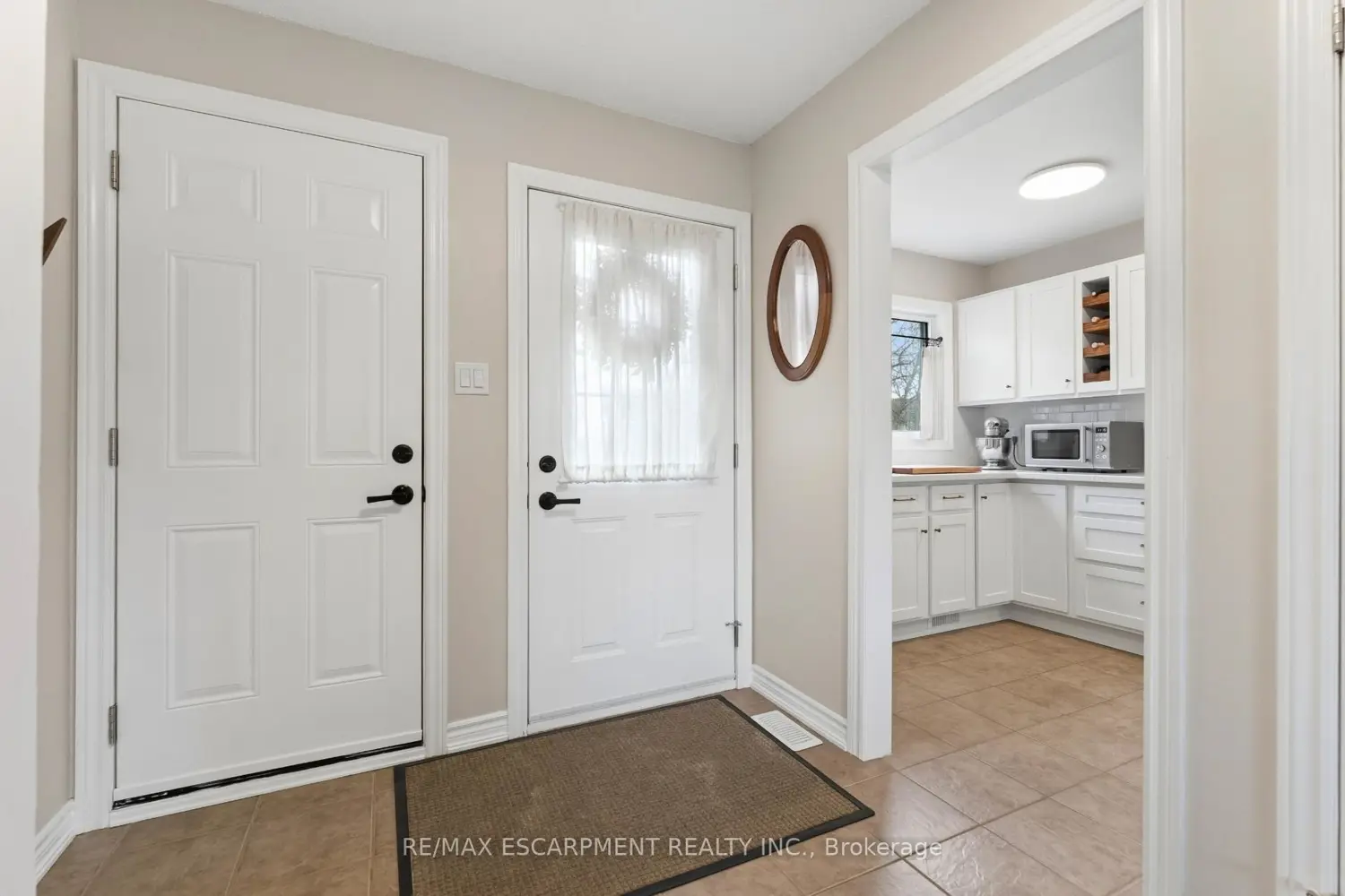 Additional image 3 of 201 Queen Victoria Drive 121