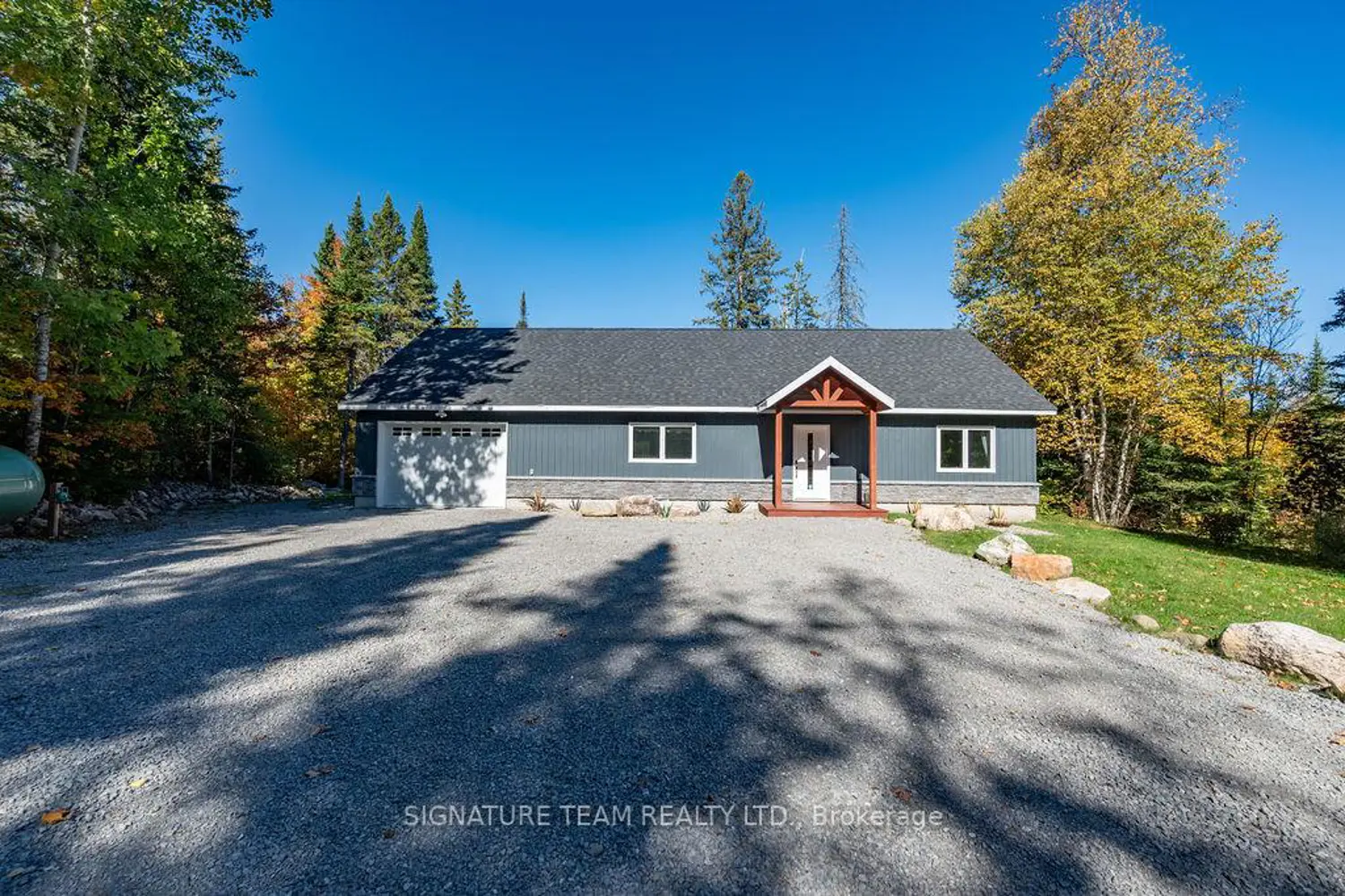 42 Hudson Trail