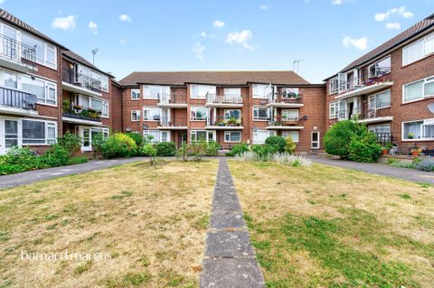 Castle Way, Feltham TW13