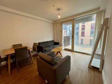 Leaf Street, Manchester, Hulme M15