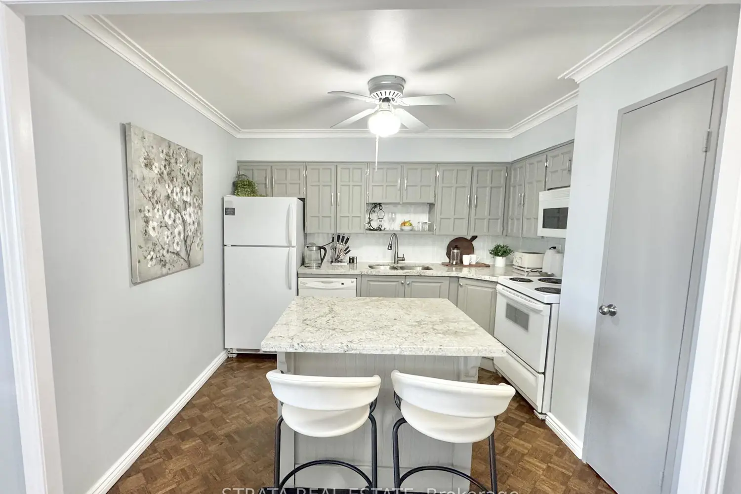 Additional image 12 of 3555 Bathurst Street 203