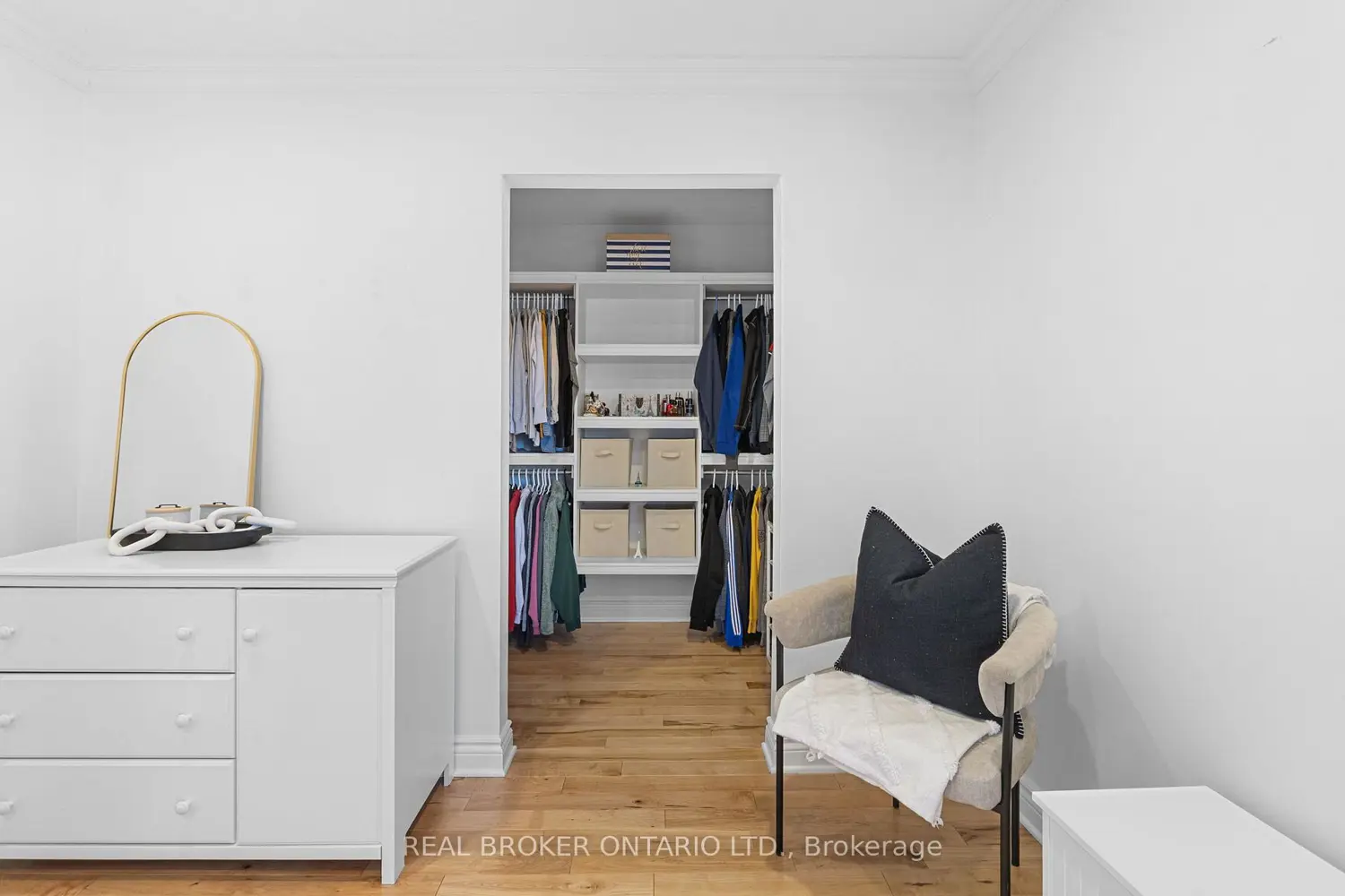 2058 Wildflower Drive photo 5