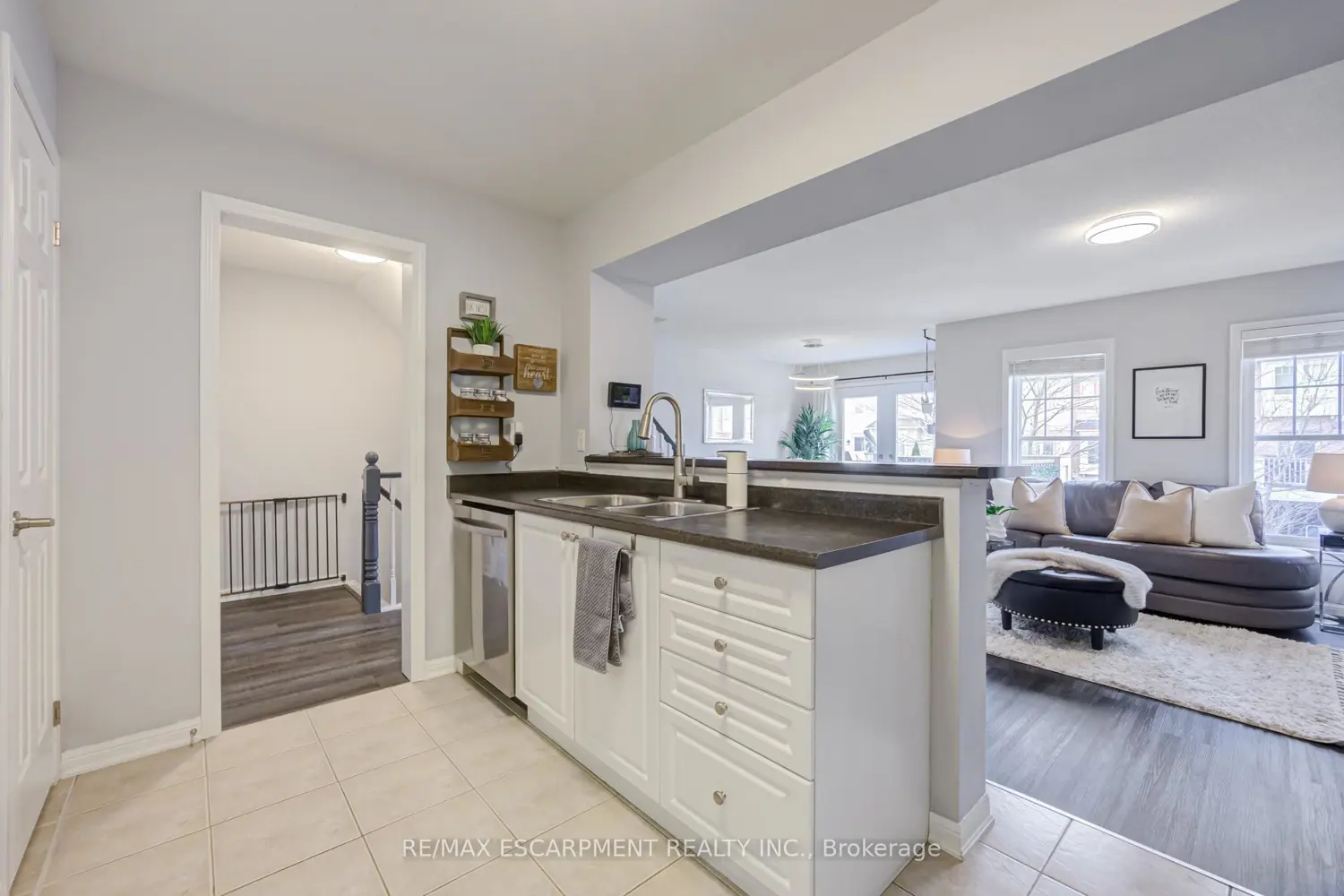 Additional image 5 of 766 Challinor Terrace