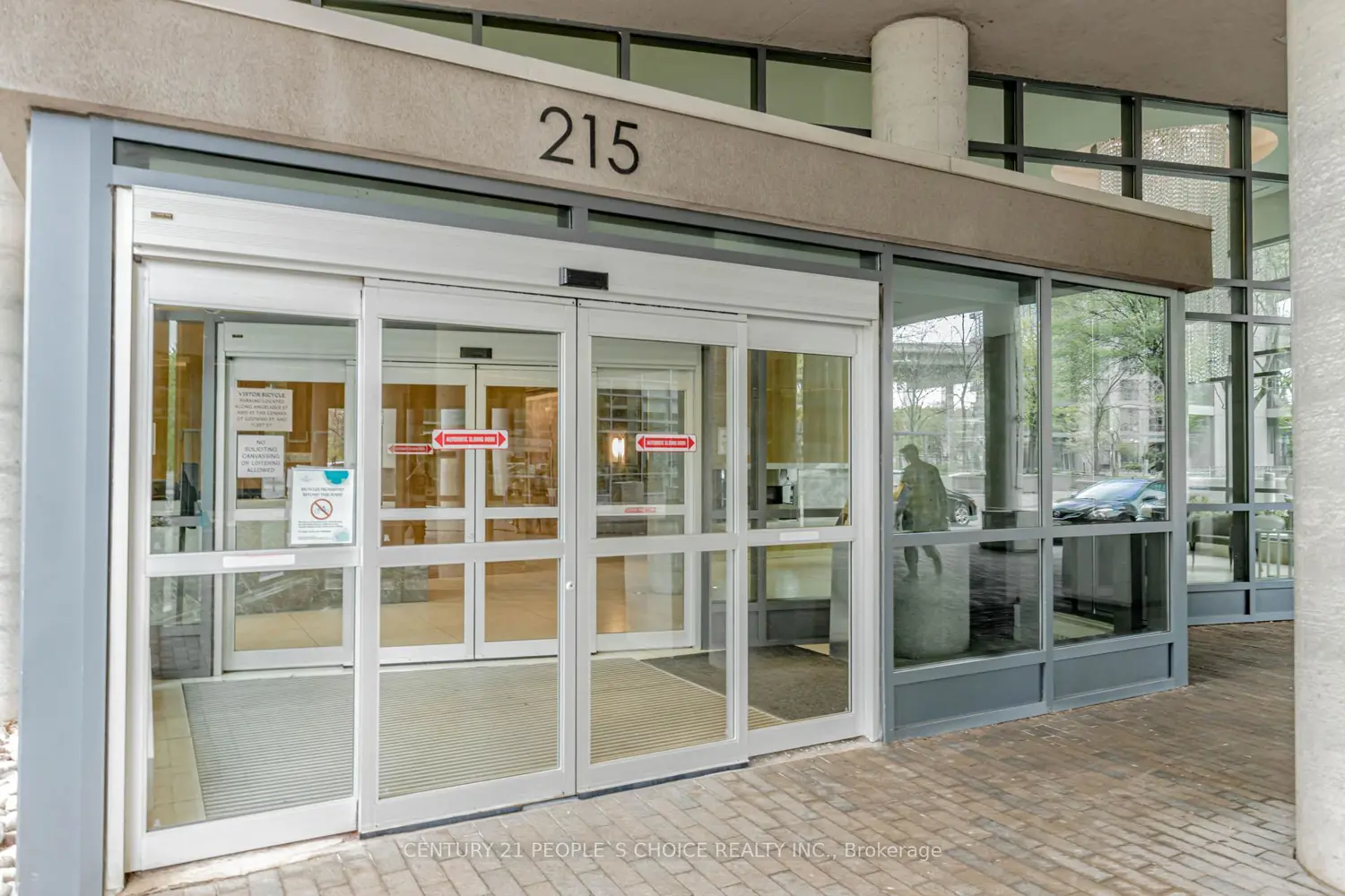 Additional image 3 of 215 Fort York Boulevard 1611