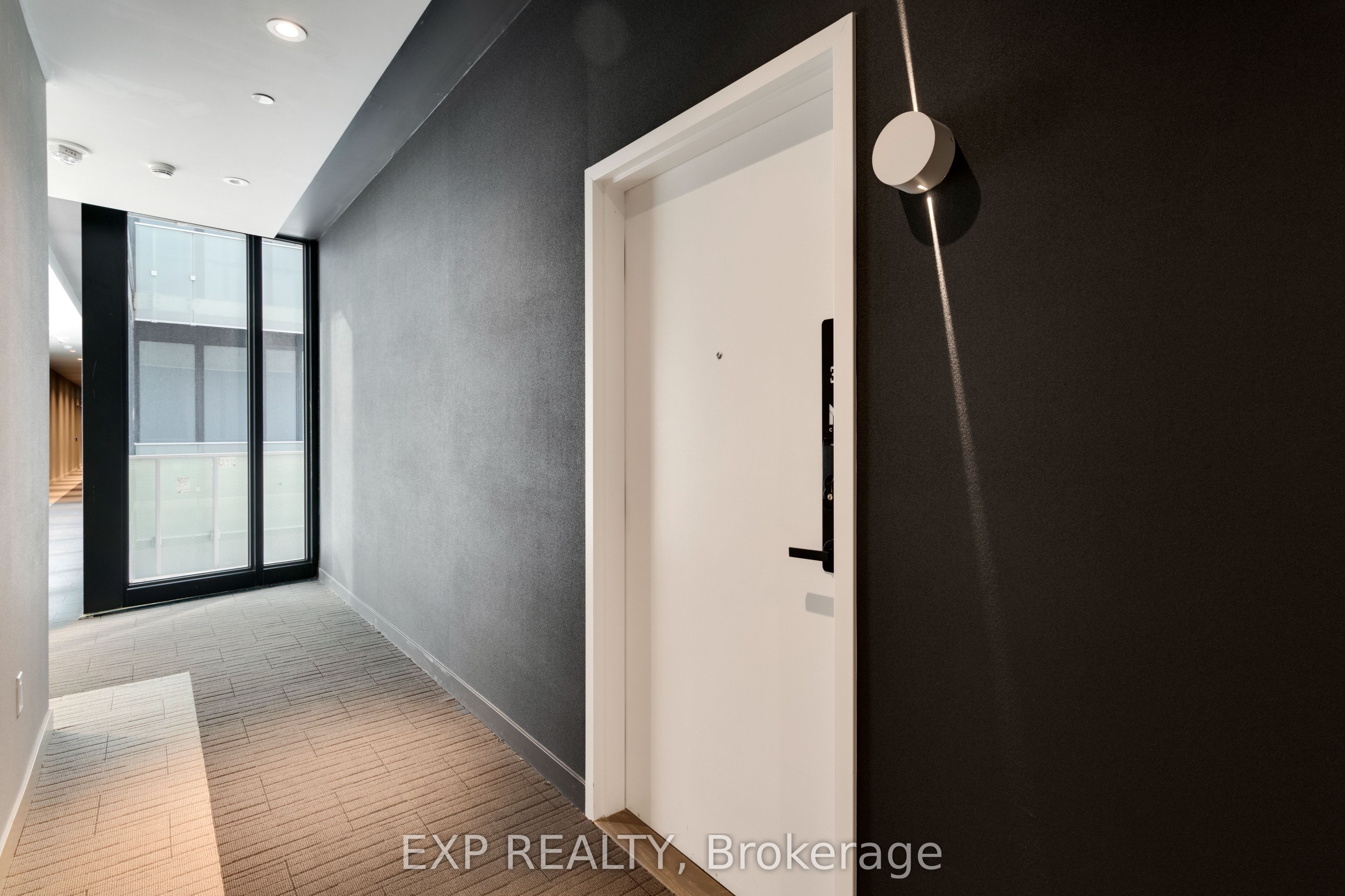 Additional image 5 of 313-3900 Confederation Parkway, Mississauga, ON, L5B 0M3