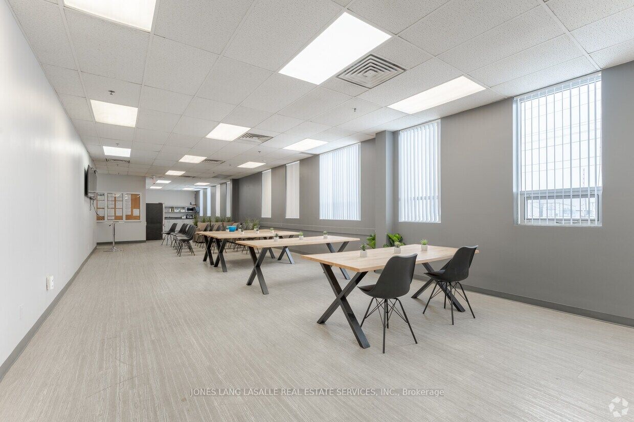 Additional image 4 of 6757 Northwest Drive, Mississauga, ON, L4V 1L1
