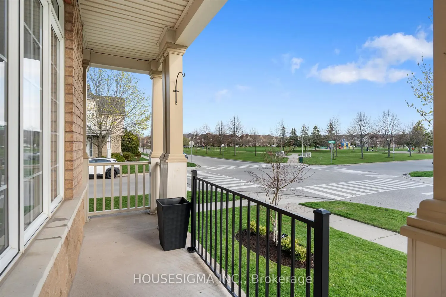 3 Kingspoint Circle