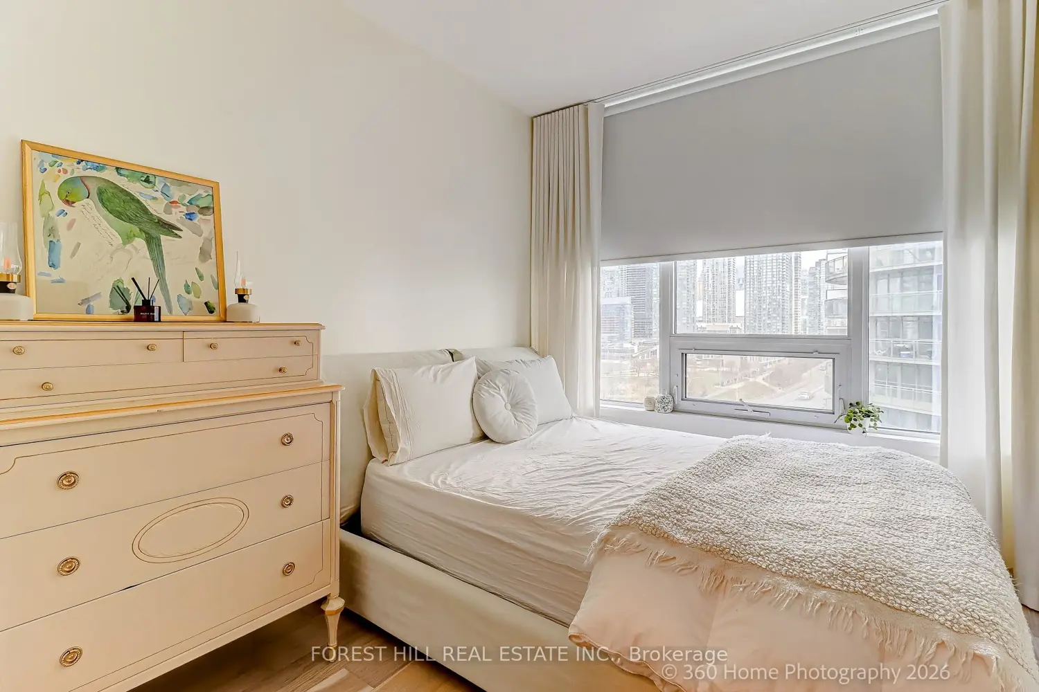 Additional image 5 of 17 Bathurst Street 1215