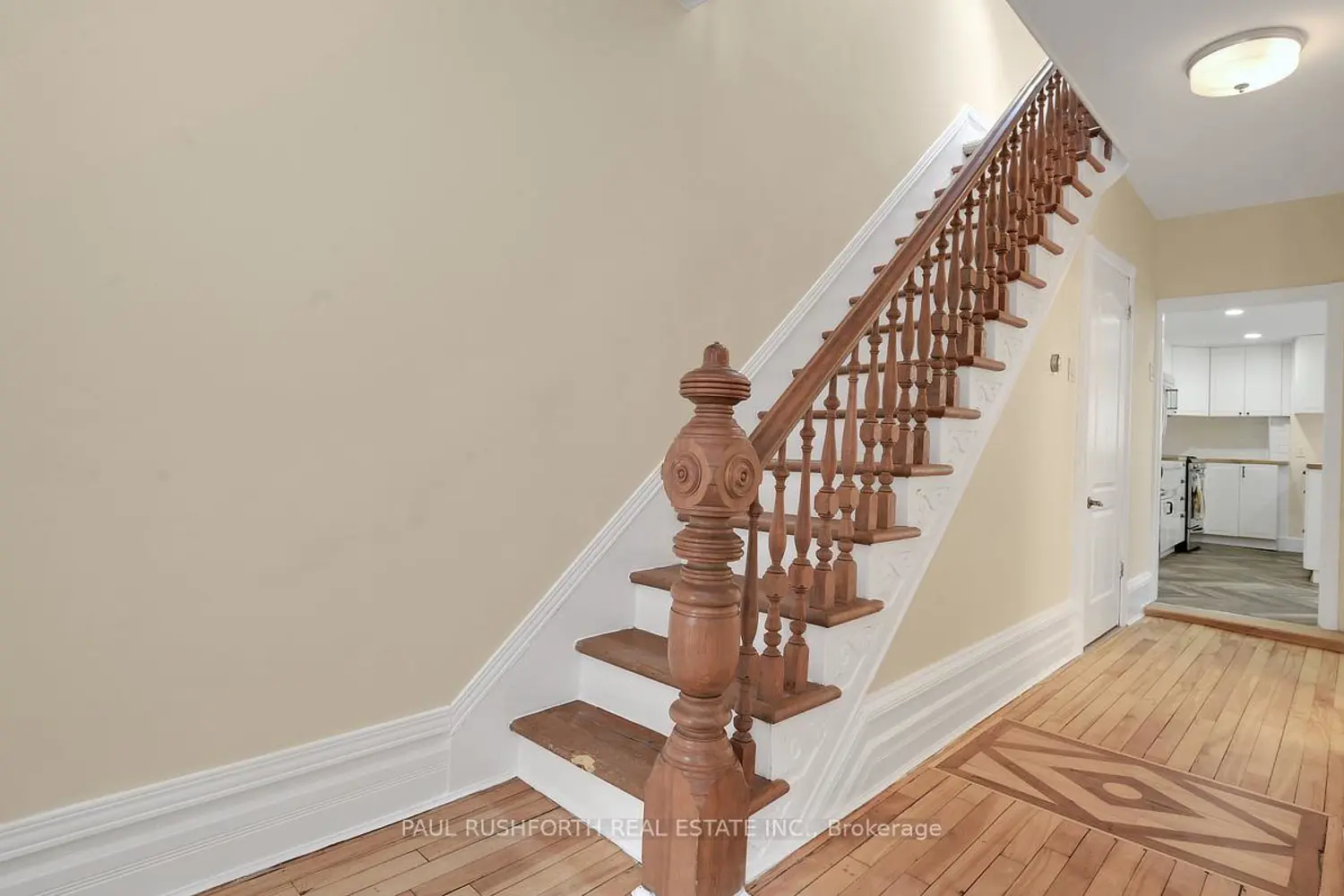 481 Cambridge Street photo 2