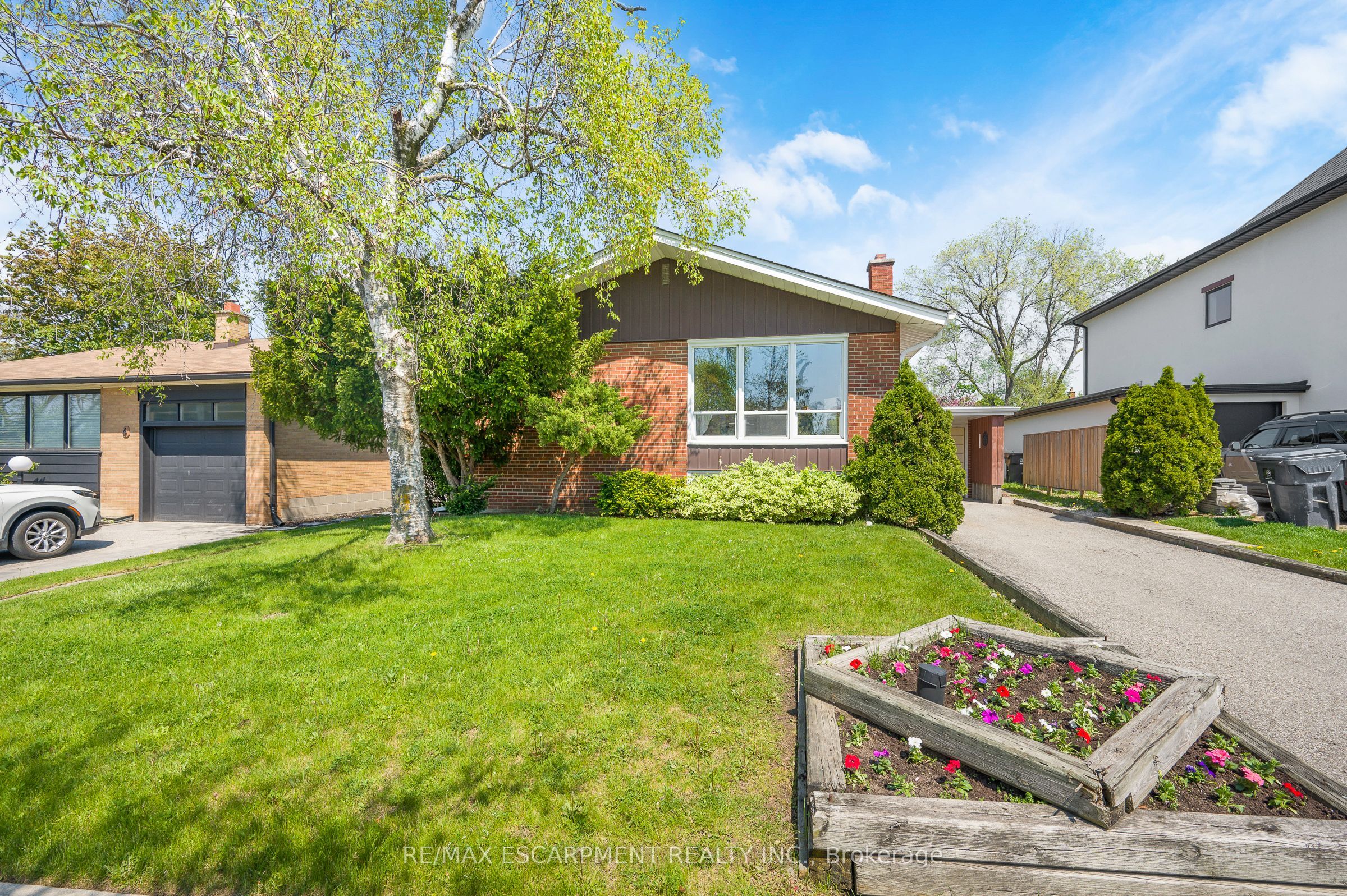 Additional image 3 of 6 Deanefield Crescent, Toronto, ON, M9B 3B3