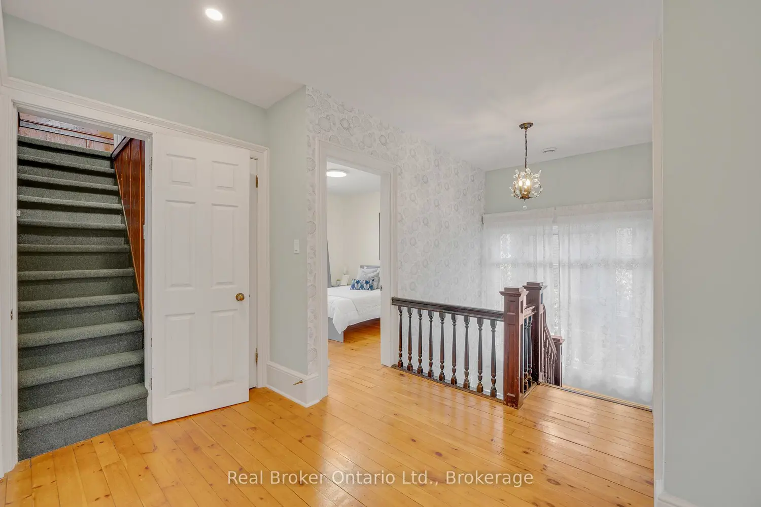 Additional image 9 of 739 Colborne Street