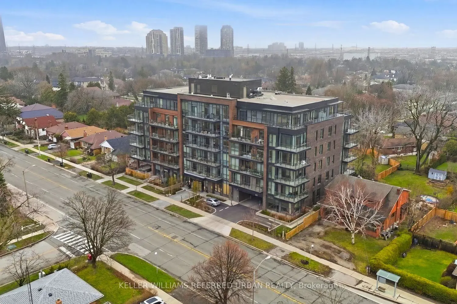 Additional image 15 of 3989 Bloor Street