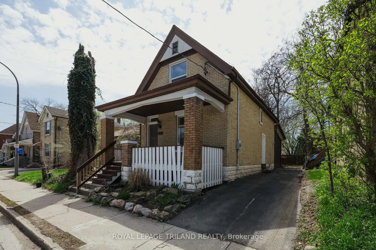 549 Quebec Street