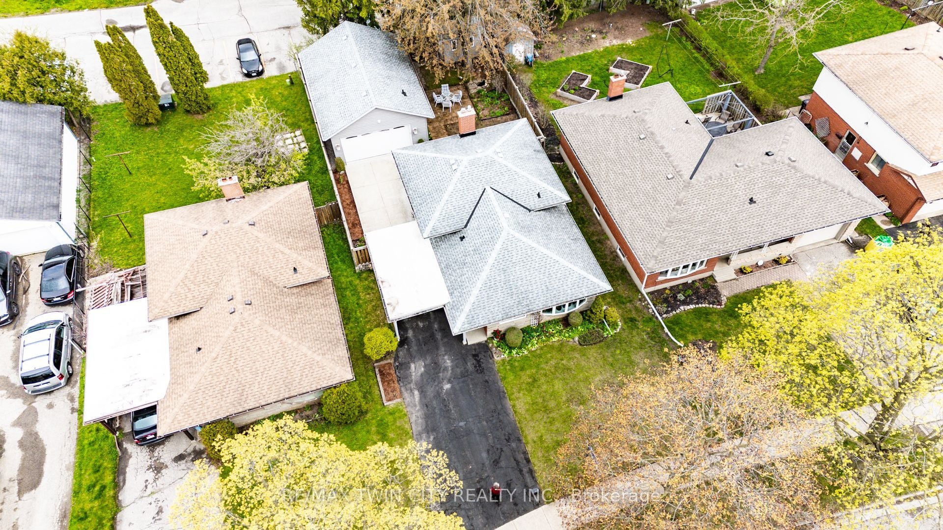 Additional image 5 of 18 Queenston Crescent, Kitchener, ON, N2B 2V5