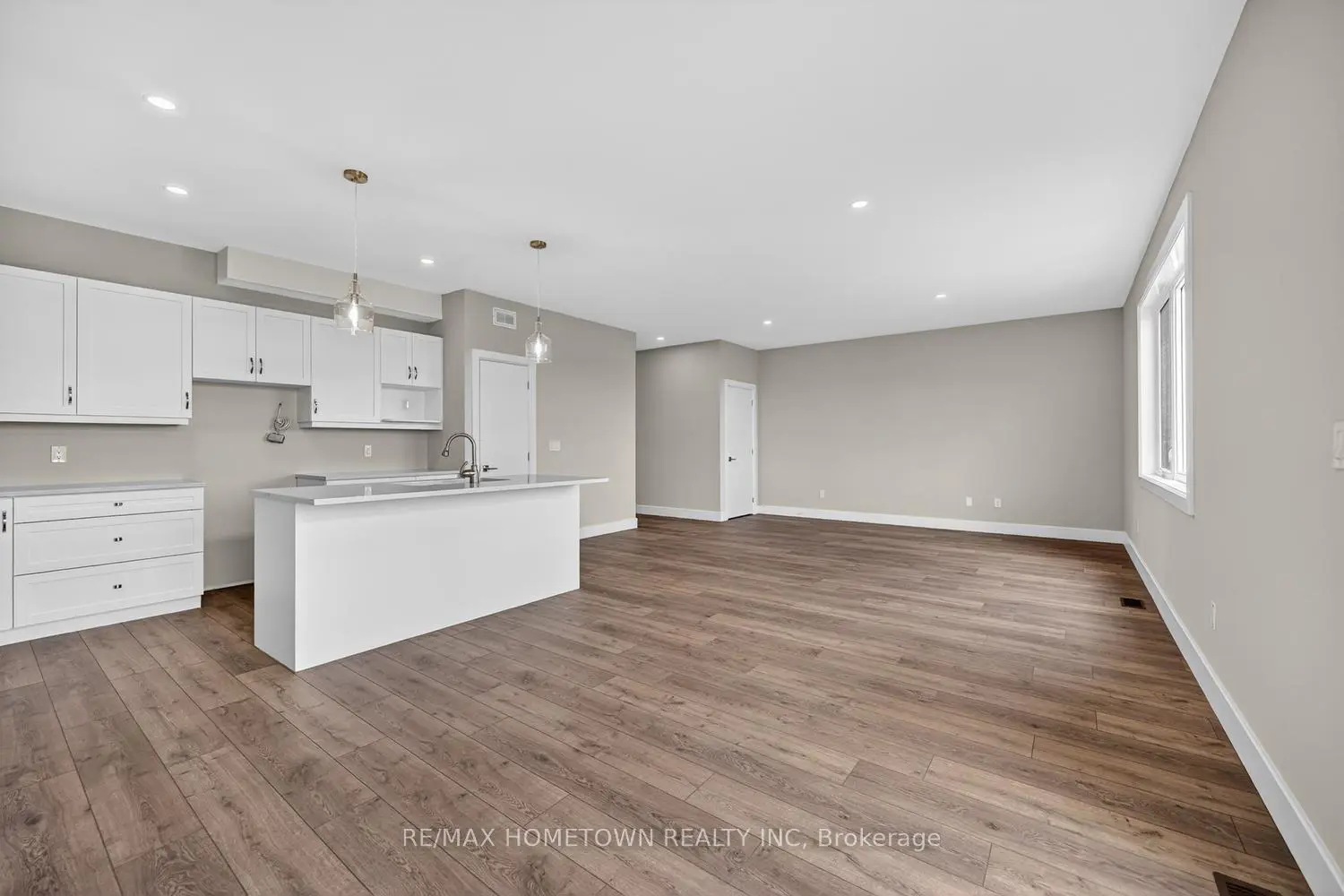 Additional image 15 of 1009 Dobbie Street