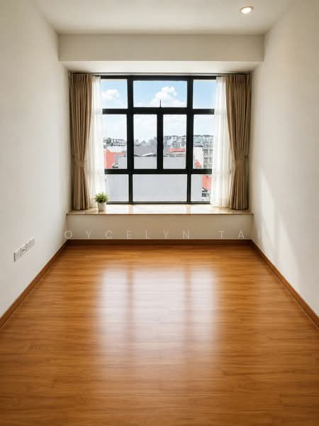 12 Duku Place photo 5