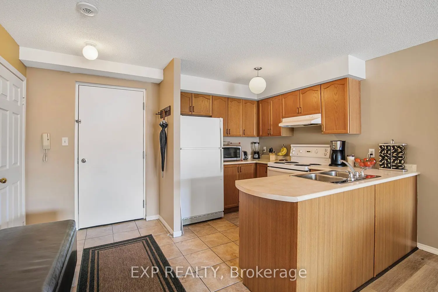 Additional image 5 of 107 Bond Street 303