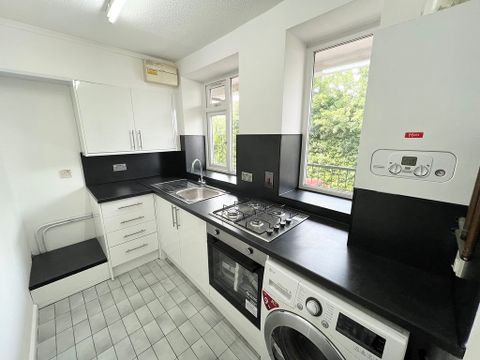Eccles New Road, Salford M5