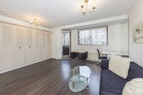 Cromwell Road, London SW5, Studio to rent