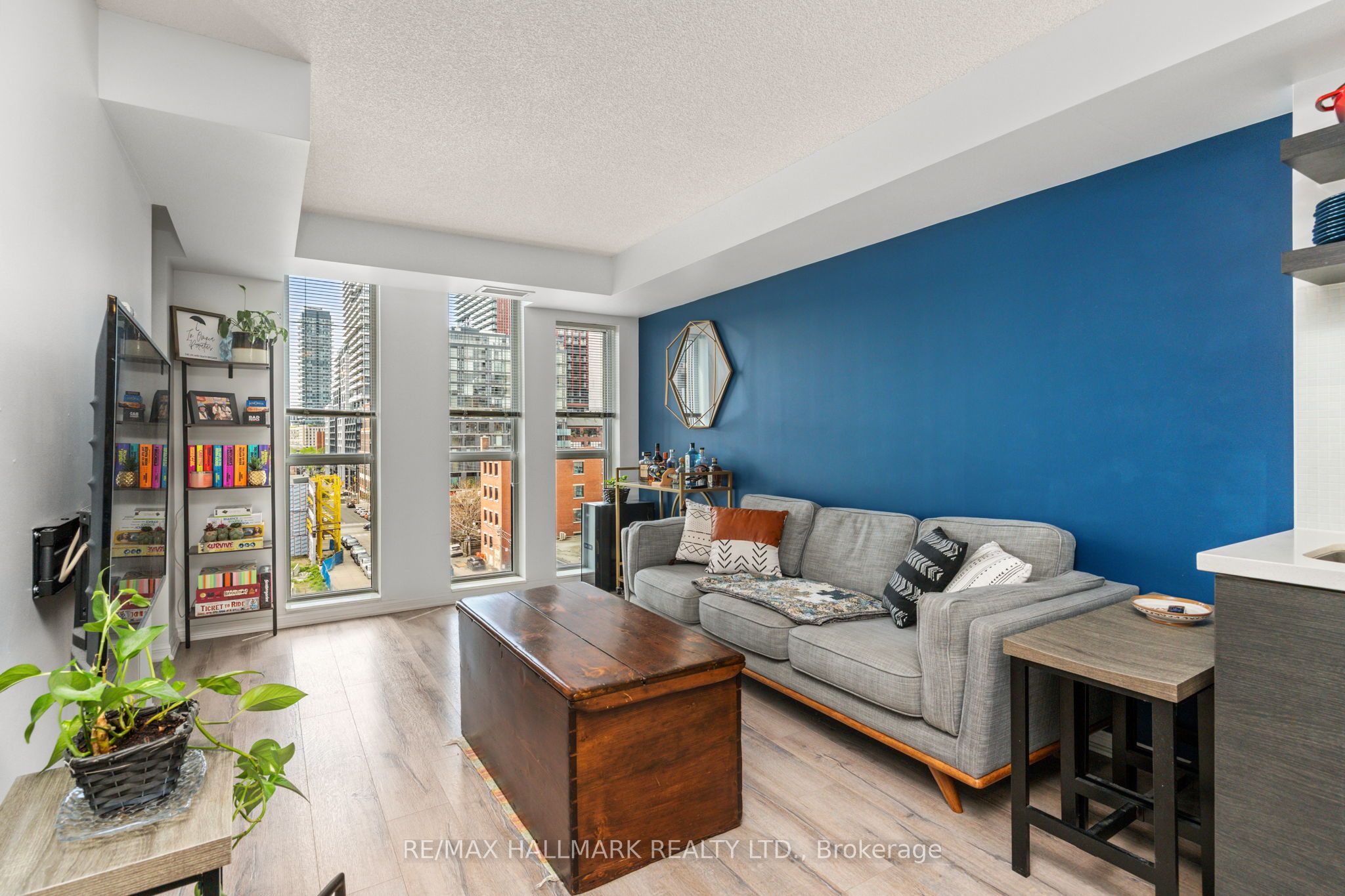 Additional image 2 of 819-400 Adelaide Street E, Toronto, ON, M5A 4S3