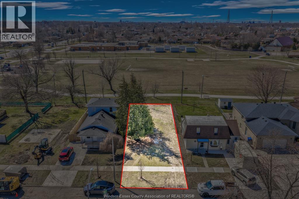 V/L Mark Avenue, Windsor, ON, N9B3G5