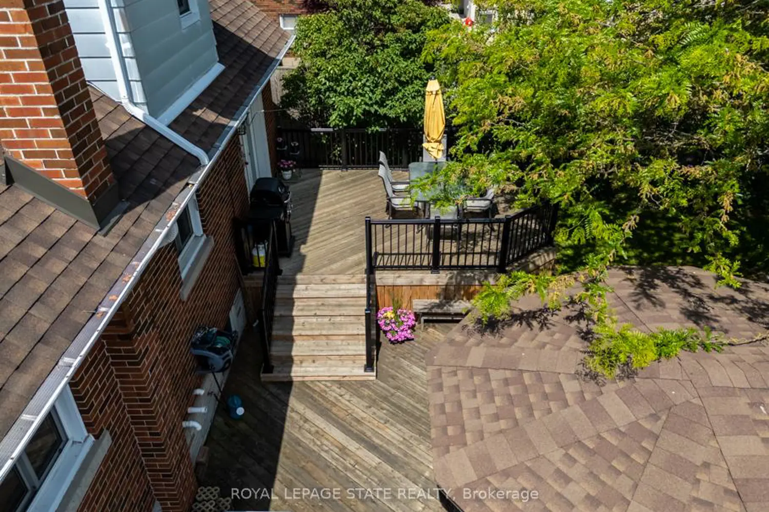 129 Broker Drive photo 4