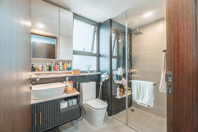 Additional image 10 of 122 Woodlands Avenue 5
