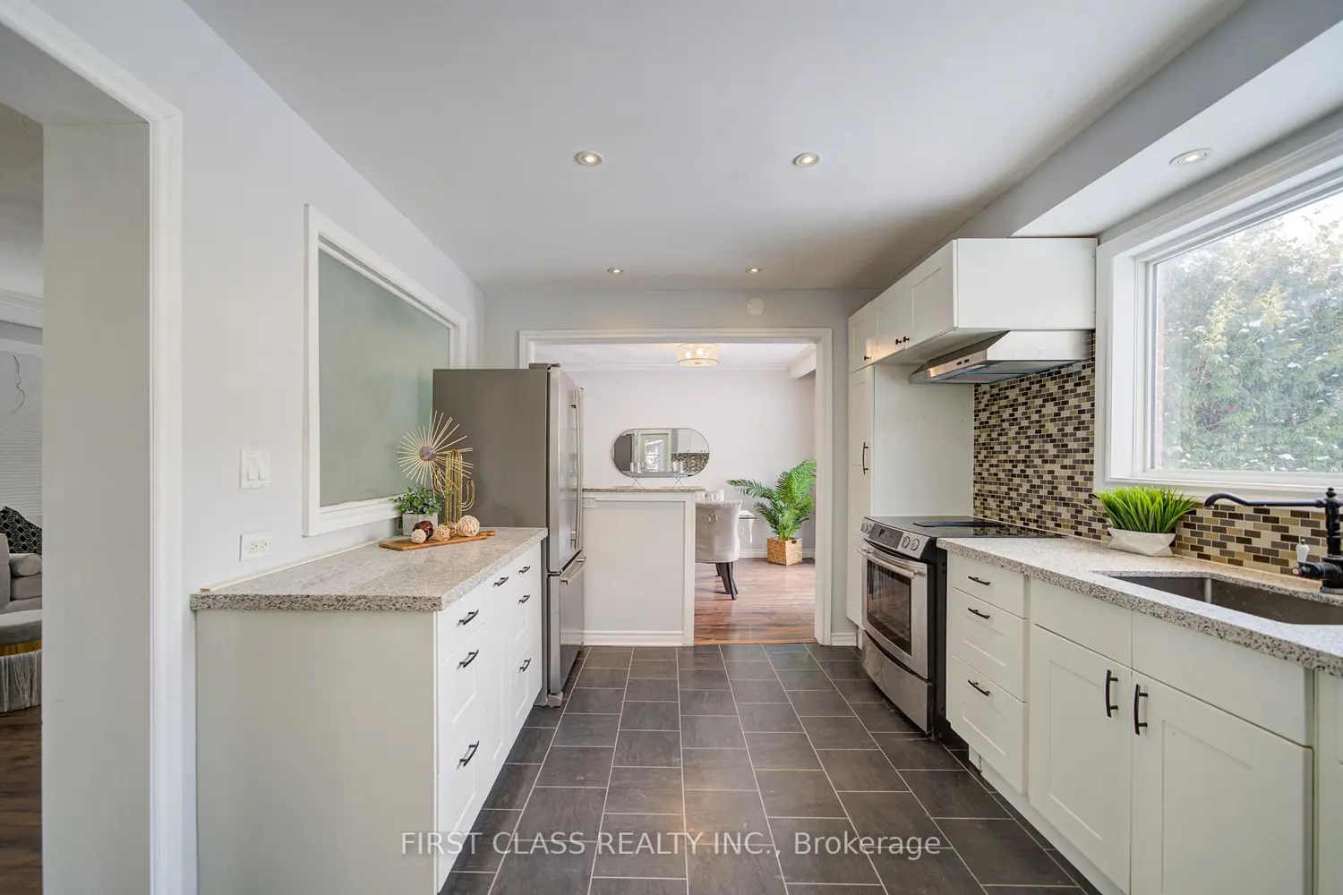 Additional image 6 of 126 Sherwood Forest Drive