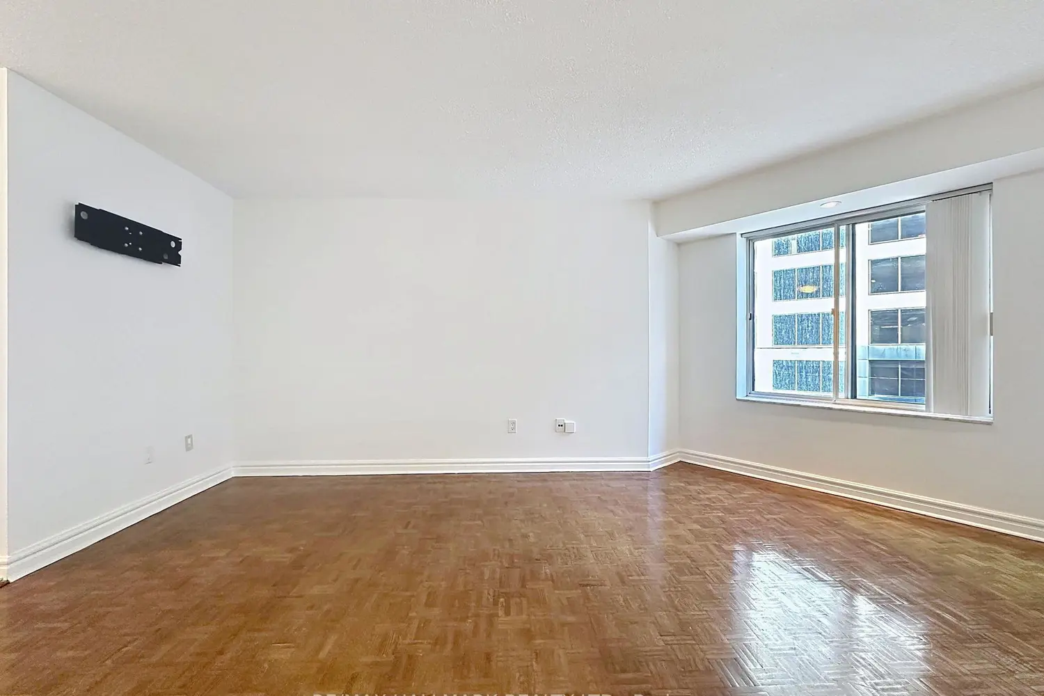 Additional image 5 of 33 University Avenue 302
