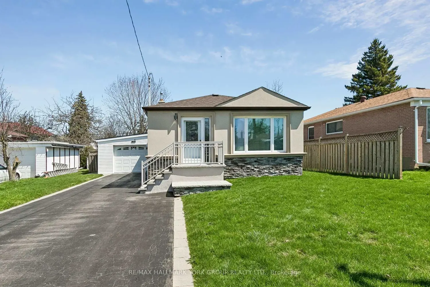 5 Larmere Court