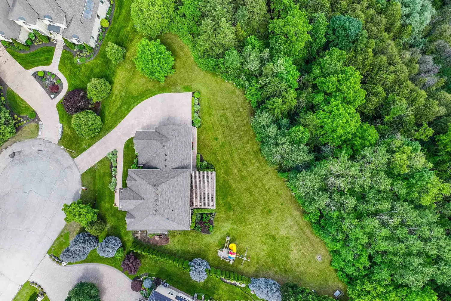 Additional image 20 of 23 Highgrove Court