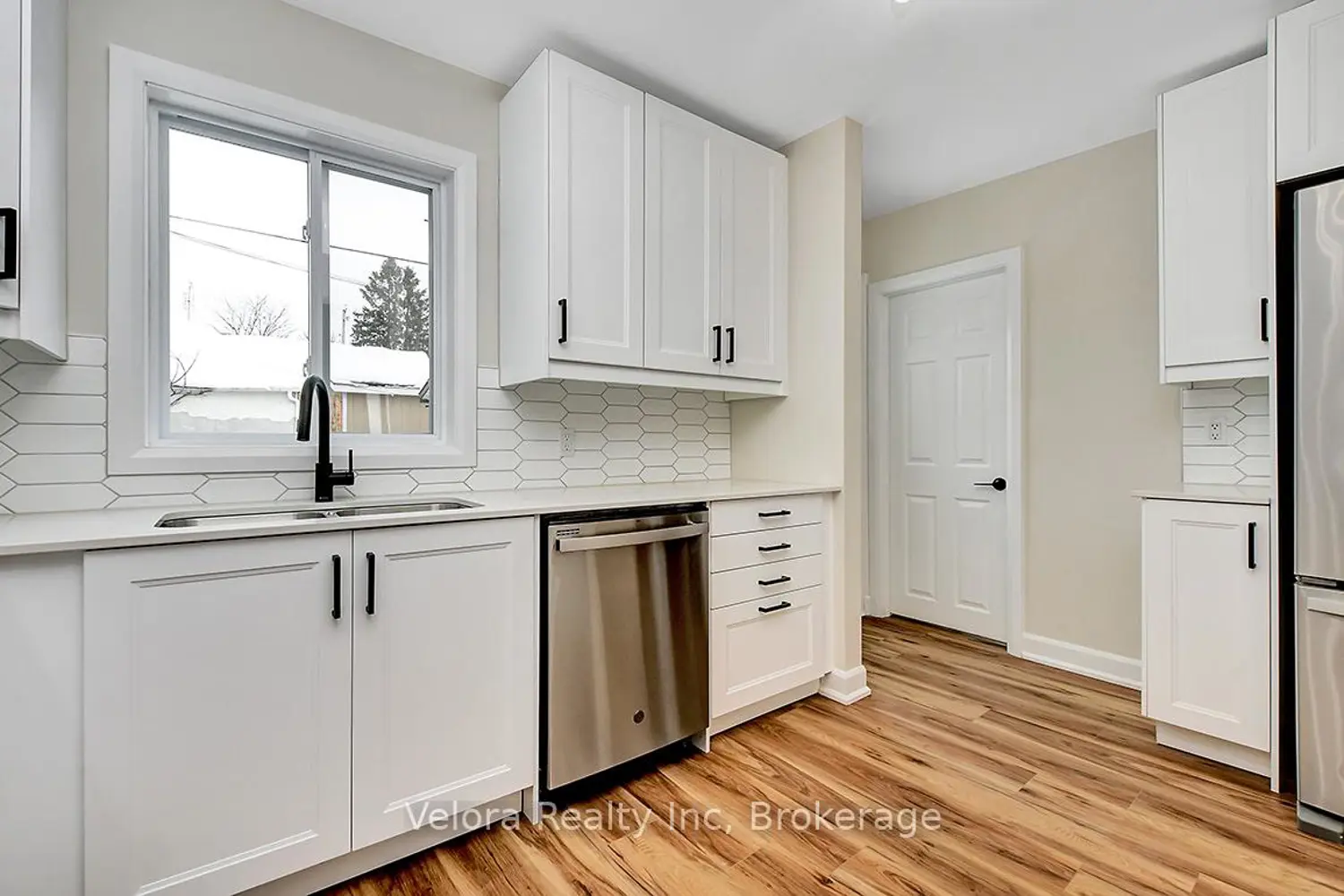 Additional image 5 of 301 Zephyr Avenue
