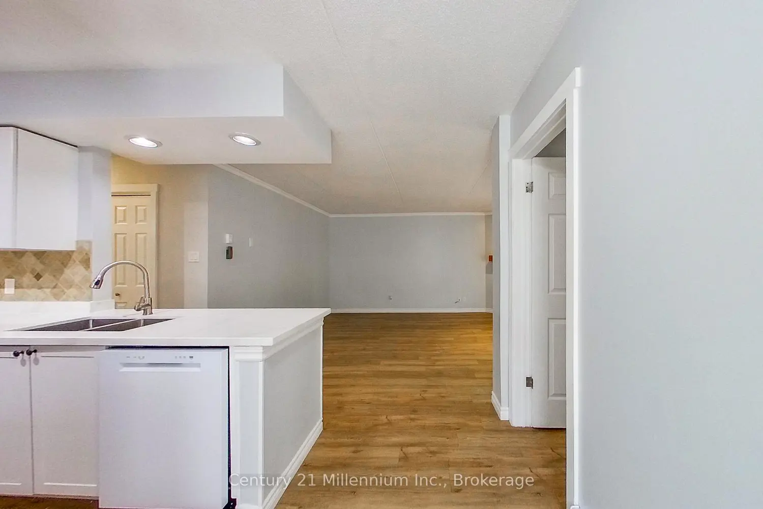 Additional image 5 of 49 Trott Boulevard 193