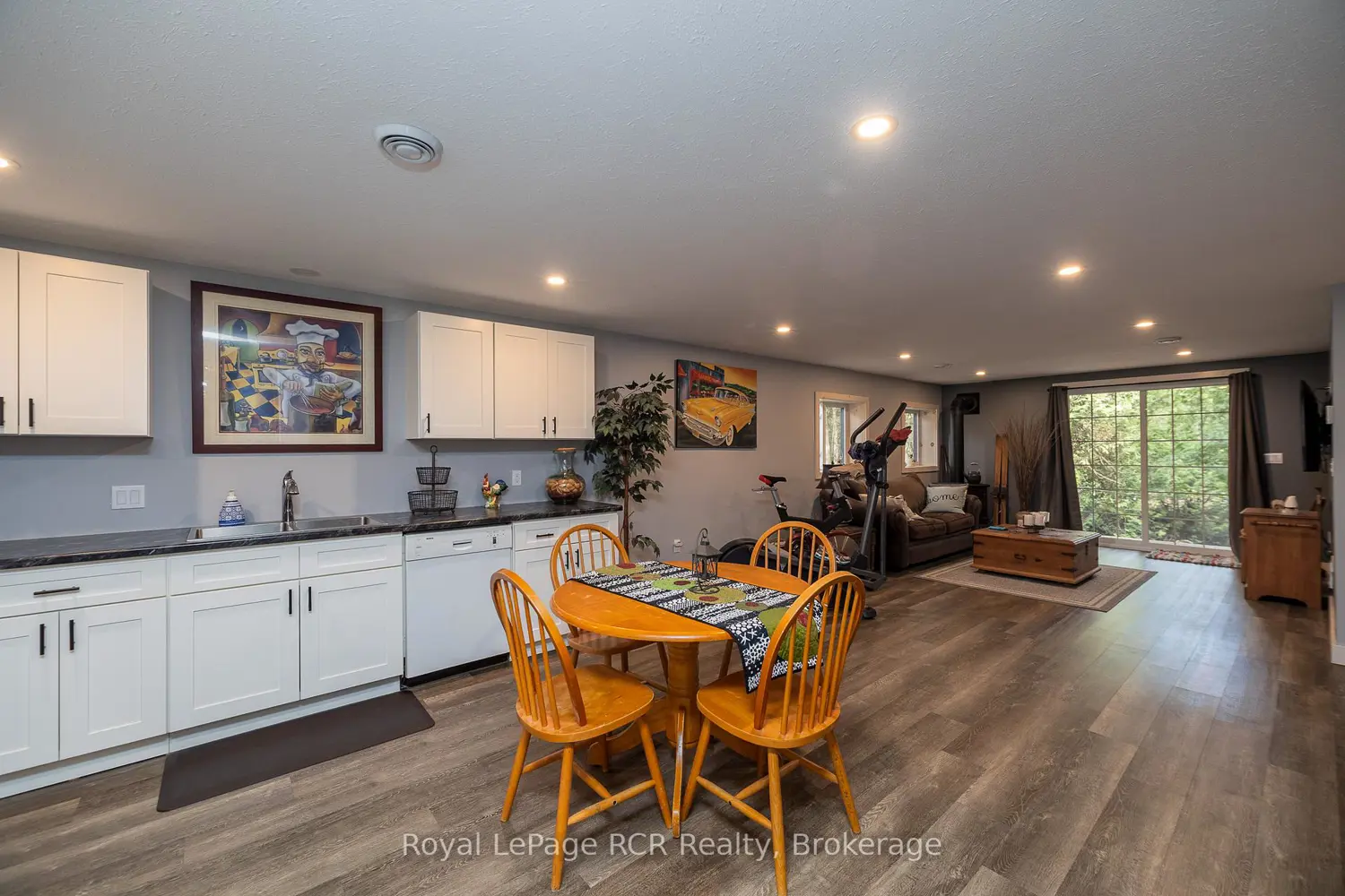 Additional image 6 of 492963 Southgate Road 49