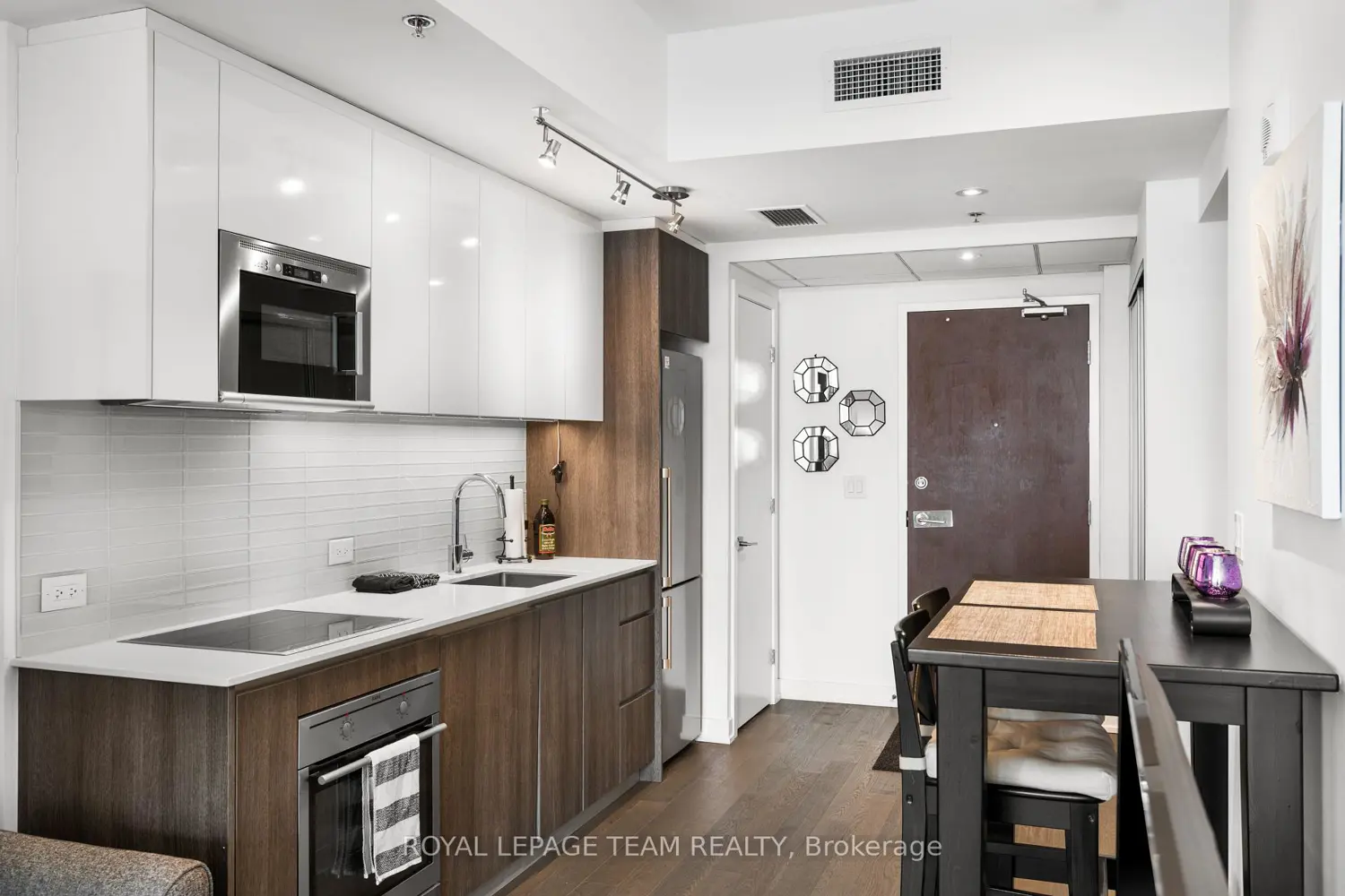 Additional image 3 of 199 Slater Street 2103