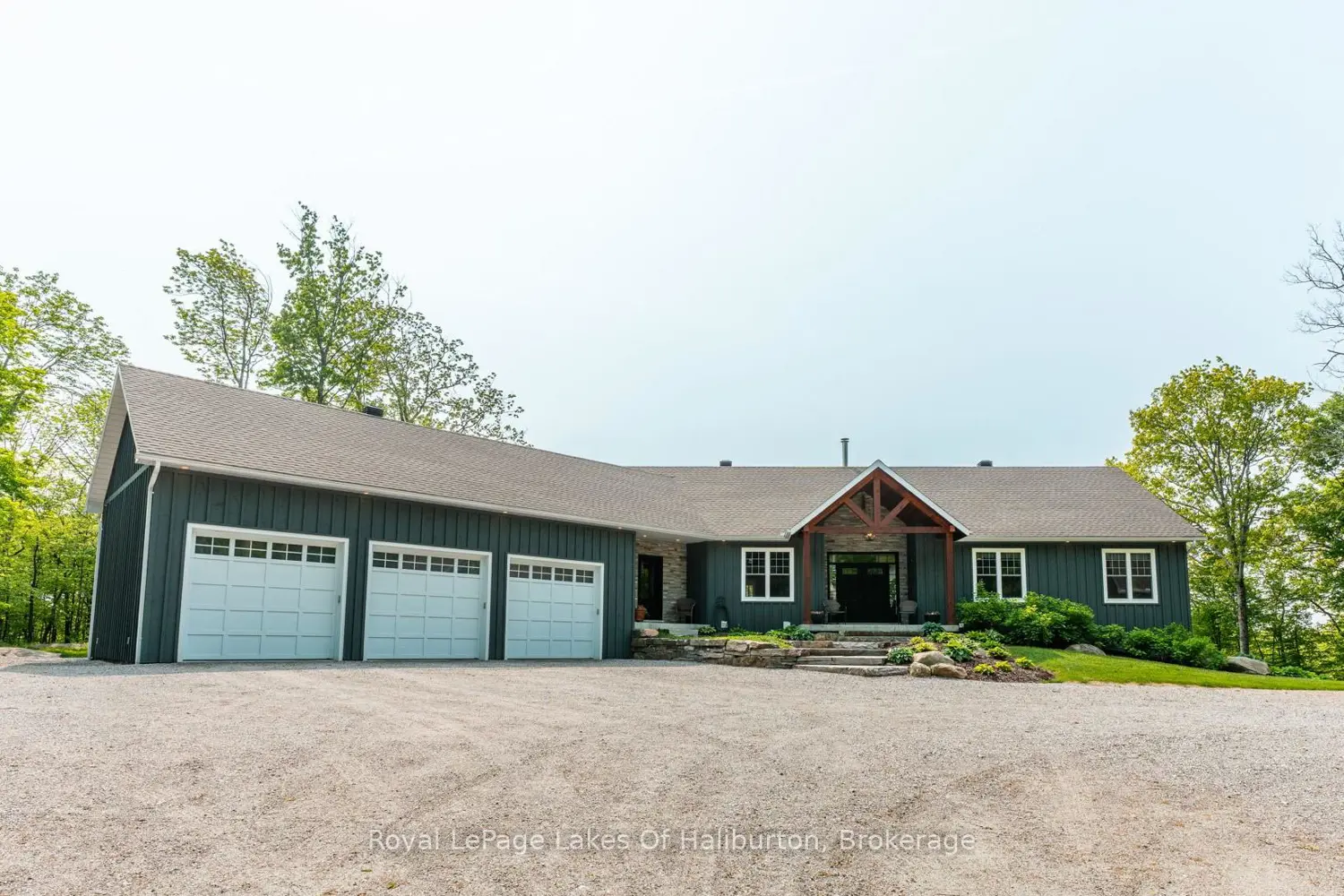 1143 Trillium Trail photo 2