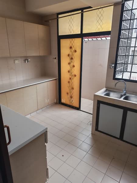 82H Lorong J Telok Kurau photo 3