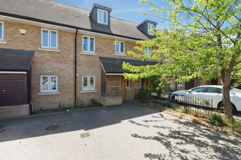 New Mossford Way, Ilford, Essex IG6