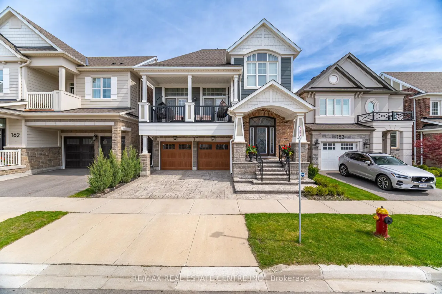156 Camellia Crescent
