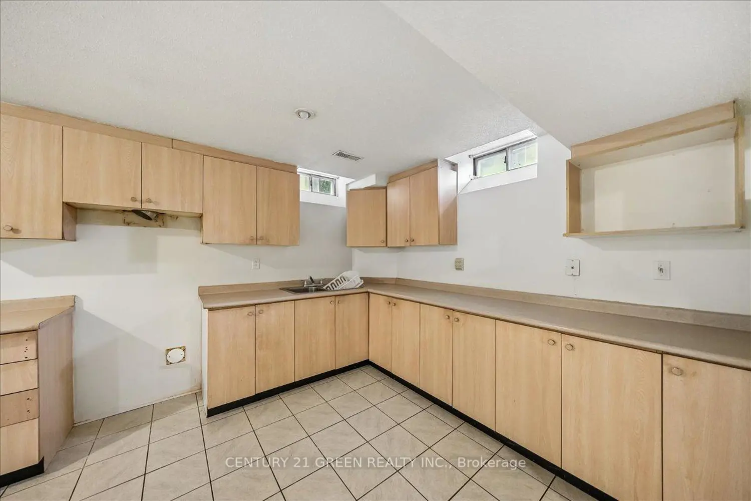 Additional image 18 of 1031 Blueheron Boulevard