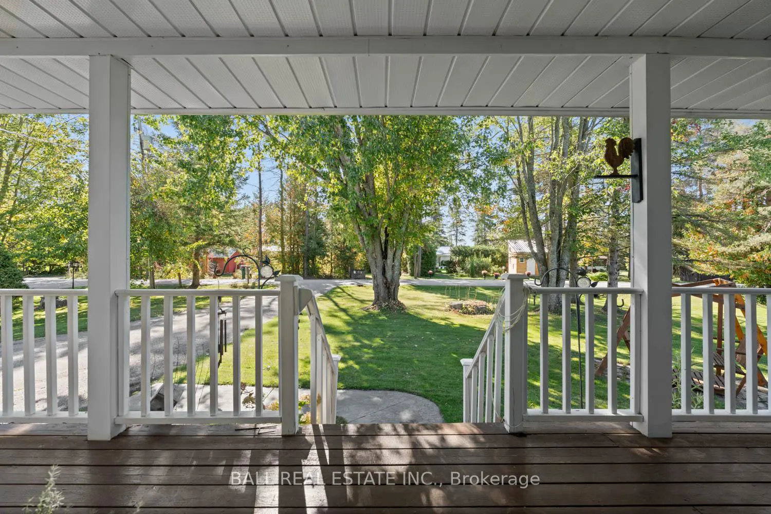 78 Thomas Drive photo 2