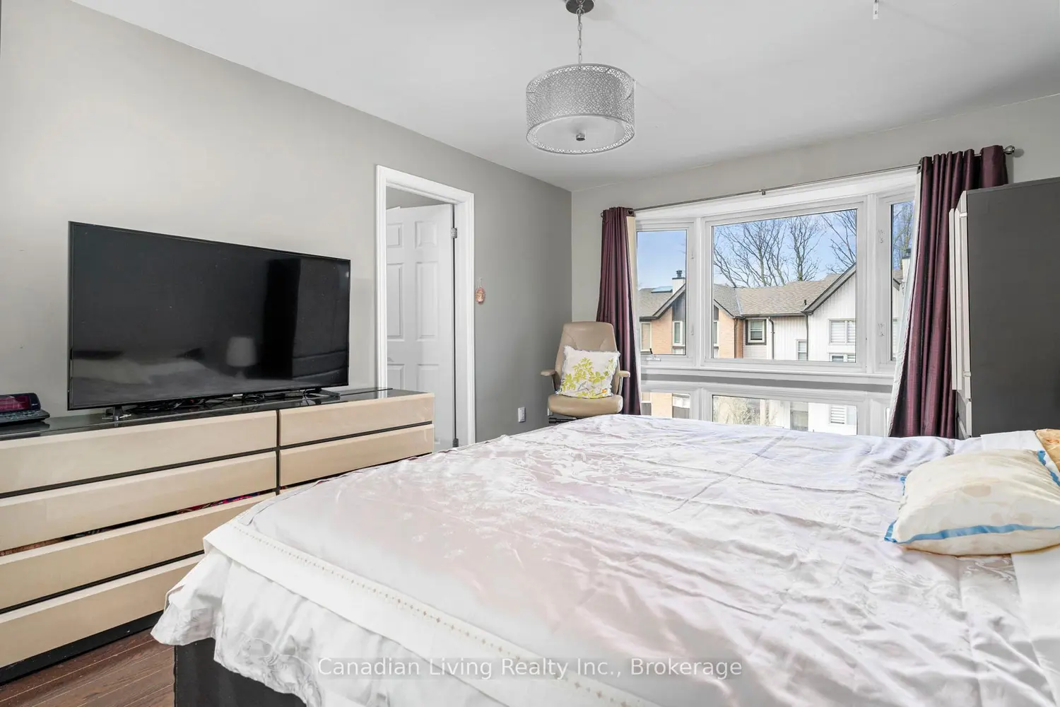Additional image 6 of 55 English Ivyway Way