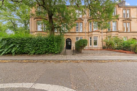 Holyrood Crescent, Glasgow, Glasgow City G20